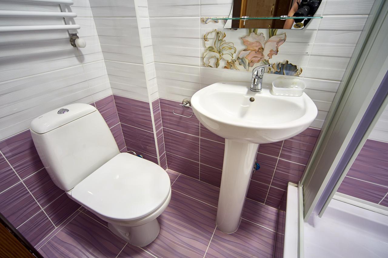 Domashniy Hotel Kamianets-Podilskyi Ngoại thất bức ảnh